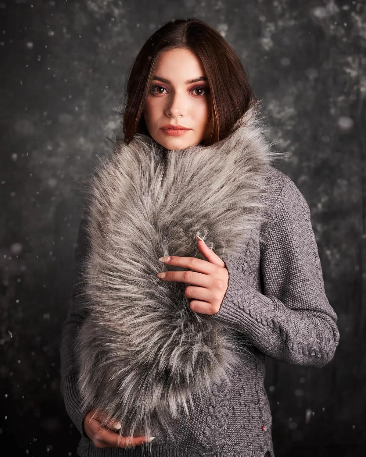 Futrzane Classic Scarf - Faux Fur Scarves Collars for Women - Long Neck Warmer
